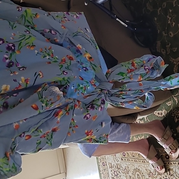 Floral tunic - Picture 3 of 3
